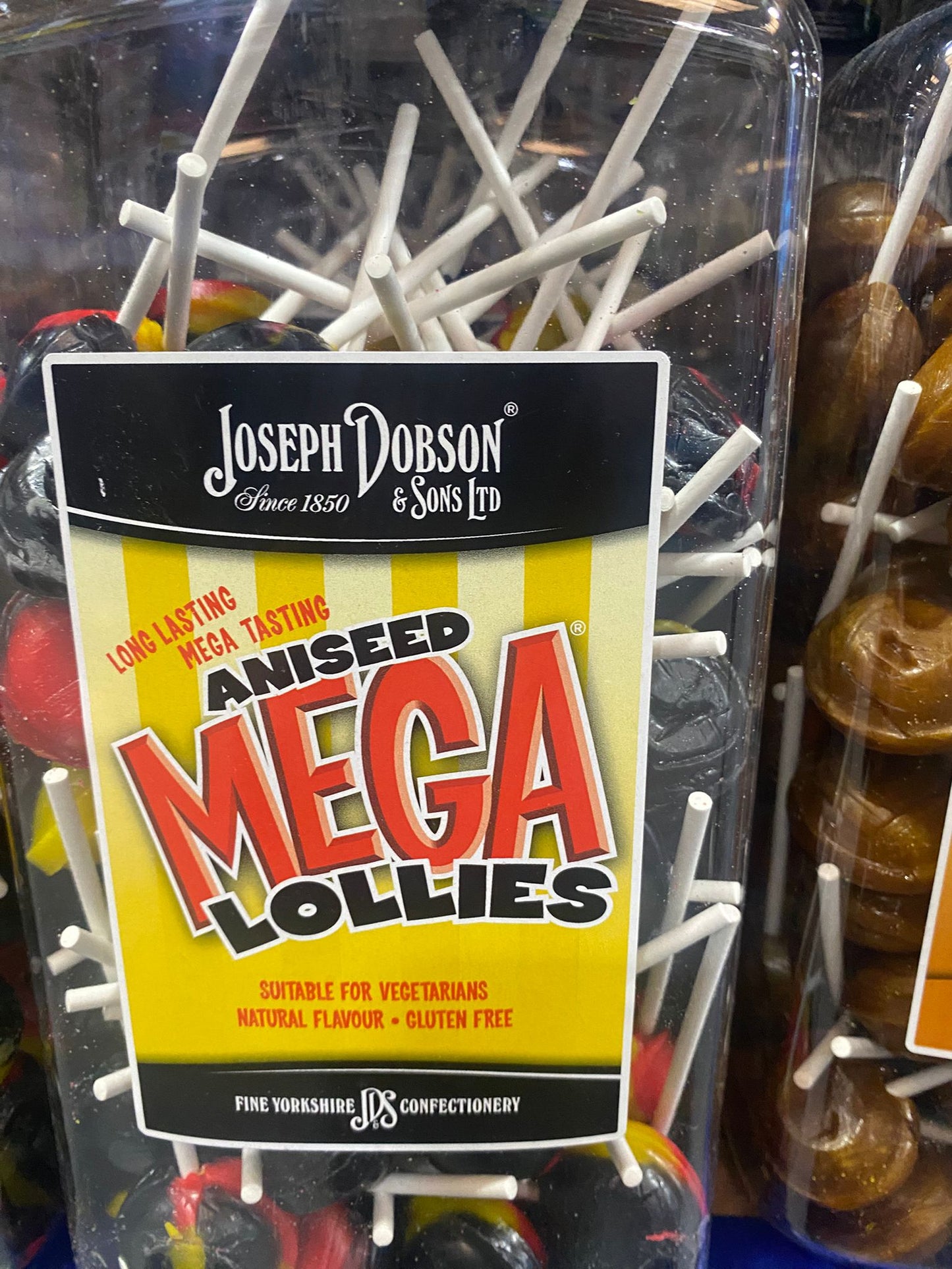 Mega Lollies ππππ₯€ β Single Flavour Bulk Sweets | Vegetarian, Gluten-Free & Natural Flavours (Pack of 90 Lollies) 1.99kg