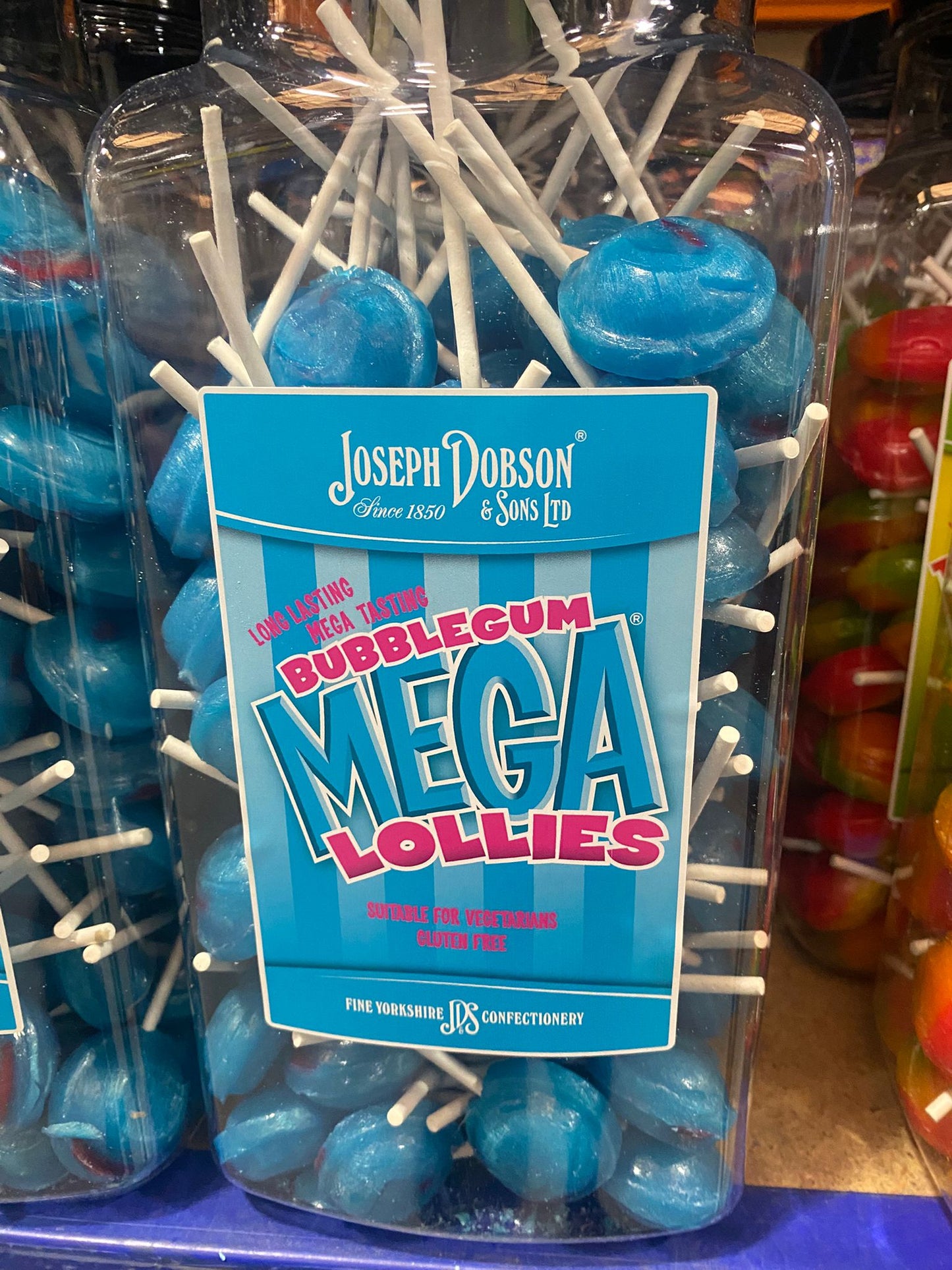 Mega Lollies ππππ₯€ β Single Flavour Bulk Sweets | Vegetarian, Gluten-Free & Natural Flavours (Pack of 90 Lollies) 1.99kg