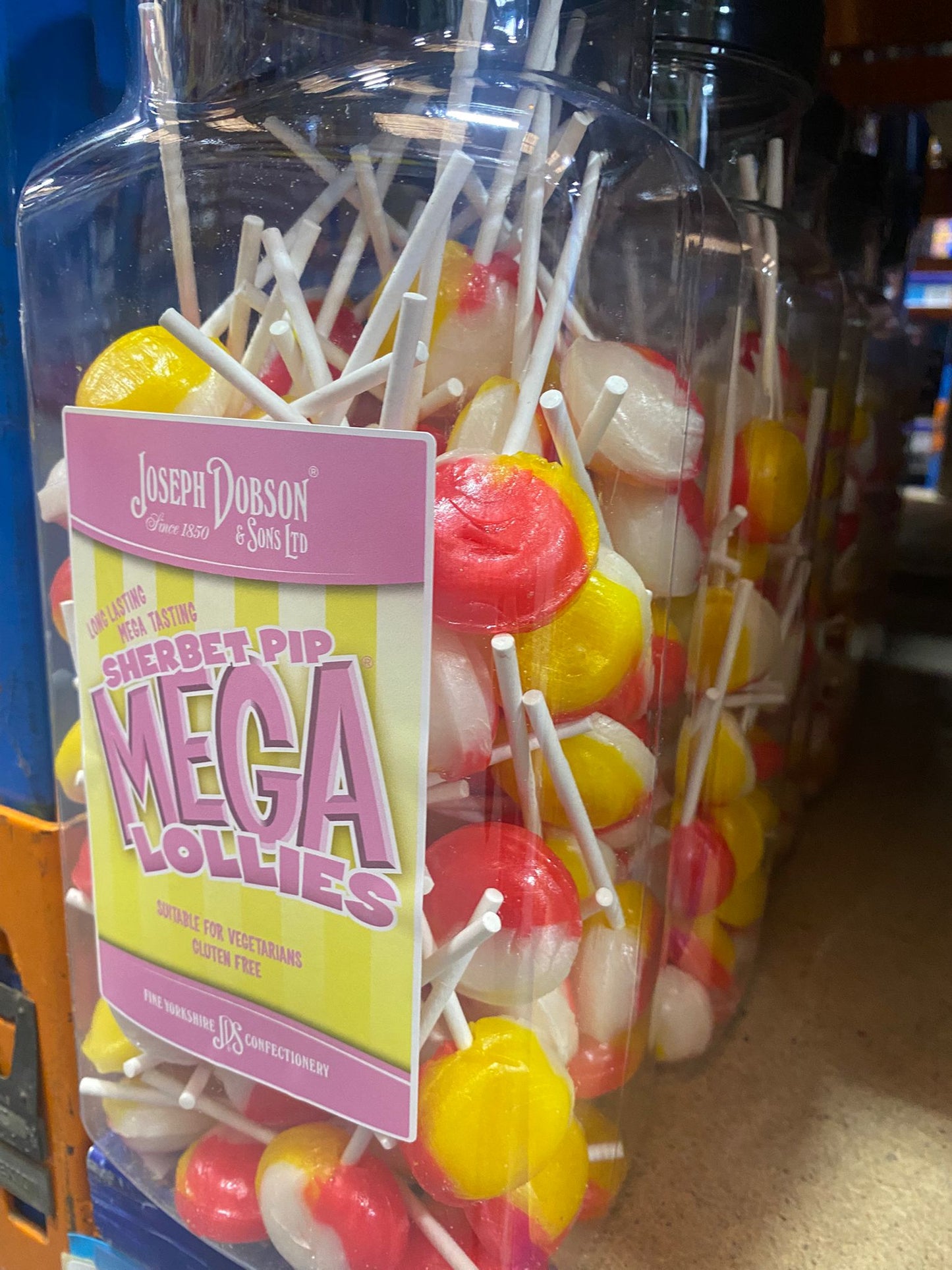 Mega Lollies ππππ₯€ β Single Flavour Bulk Sweets | Vegetarian, Gluten-Free & Natural Flavours (Pack of 90 Lollies) 1.99kg