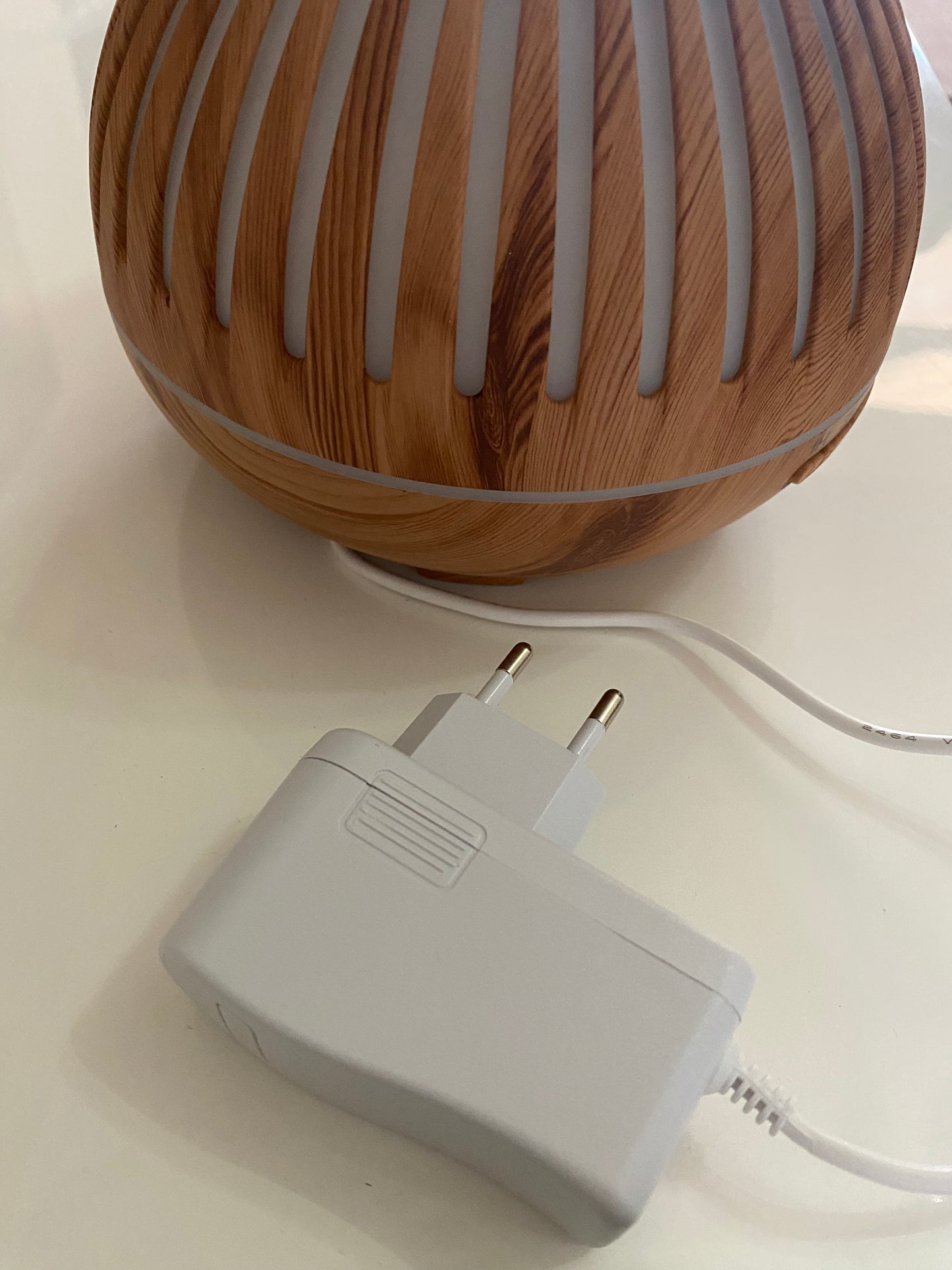 Aroma diffuser Dehumidifer wooden style with free oil